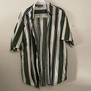 Cherokee | Men’s Vintage Green & White Button Down Striped Collared Shirt